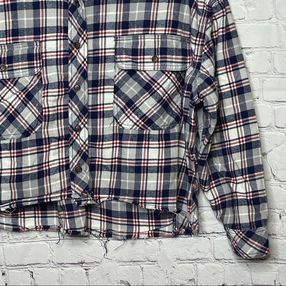 BDG Urban Outfitters Rayne Flannel Plaid Button Down Crop Shirt size Medium - Picture 3 of 14